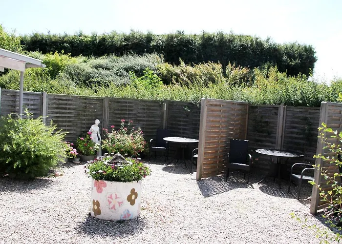 Hine Bakke Bed & Breakfast Rudkøbing