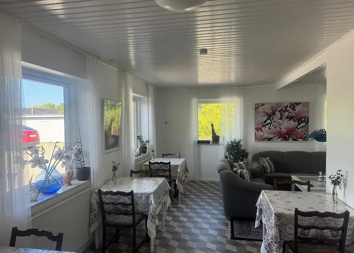 Hine Bakke Bed & Breakfast Rudkøbing